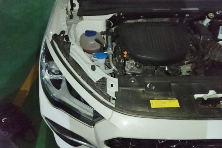 Used JETOUR X90 2021 1.6T DCT Shadow Edition 7-Seater Engine Bay Right