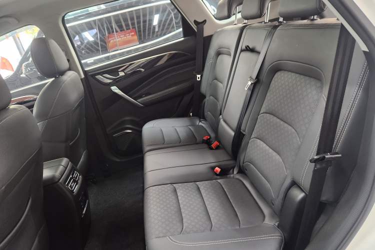 Used JETOUR X90 2021 1.5T Manual ShadowJoy 7-Seater Interior 4