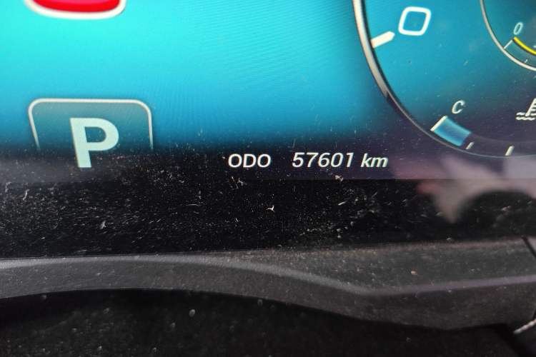 Used JETOUR X90 2021 1.6T DCT Shadow Edition 7-Seater Odometer Close Up