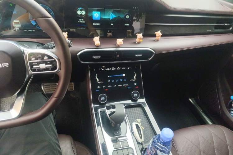 Used JETOUR X90 2022 Zilong 2.0T DCT Changsheng Edition 7-Seater Audio And AC Panel