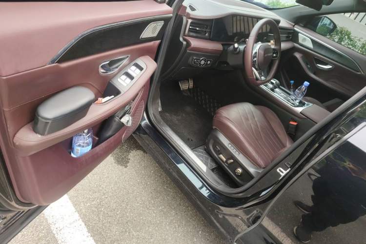 Used JETOUR X90 2022 Zilong 2.0T DCT Changsheng Edition 7-Seater Driver Seat
