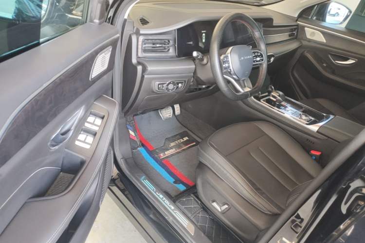 Used JETOUR X90 2022 Zilong 2.0T DCT Changsheng Edition 7-Seater Driver Seat
