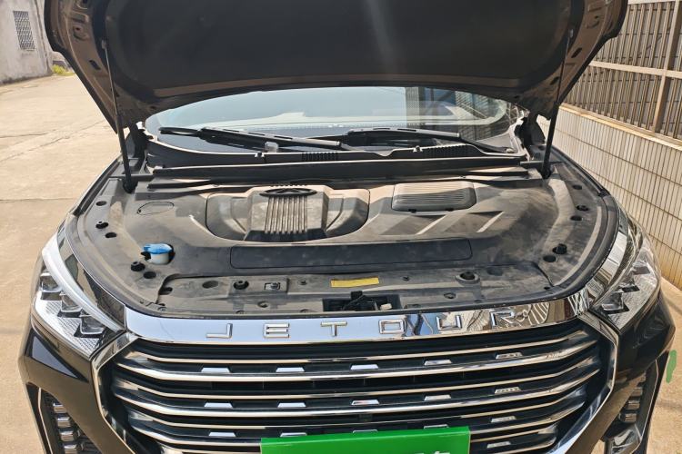 Used JETOUR X90 2022 Zilong 2.0T DCT Wushen Edition 7-Seater Engine Bay