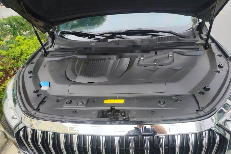 Used JETOUR X90 2022 Zilong 2.0T DCT Changsheng Edition 7-Seater Engine Bay