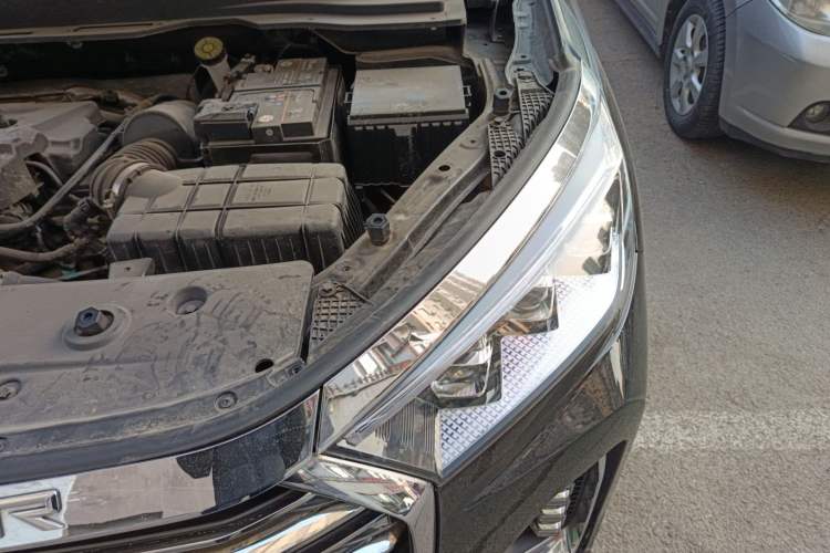 Used JETOUR X90 2022 Zilong 2.0T DCT Changsheng Edition 7-Seater Engine Bay Left