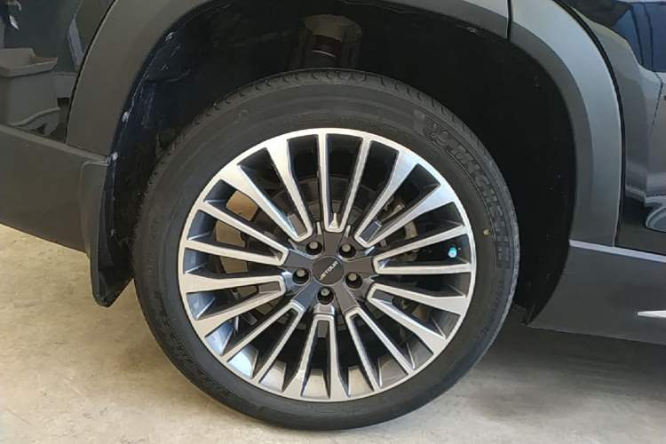 Used JETOUR X90 2022 Zilong 2.0T DCT Changsheng Edition 7-Seater Exterior 5