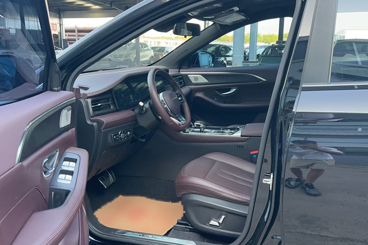 Used JETOUR X90 2022 Zilong 2.0T DCT Changsheng Edition 7-Seater Interior 2