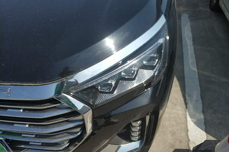 Used JETOUR X90 2022 Zilong 2.0T DCT Changsheng Edition 7-Seater Left Front Headlight