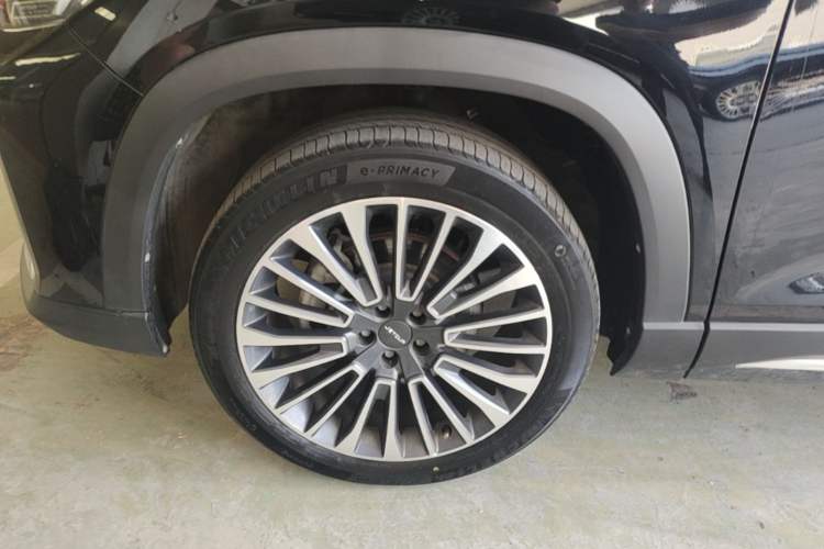 Used JETOUR X90 2022 Zilong 2.0T DCT Changsheng Edition 7-Seater Left Front Wheel Hub