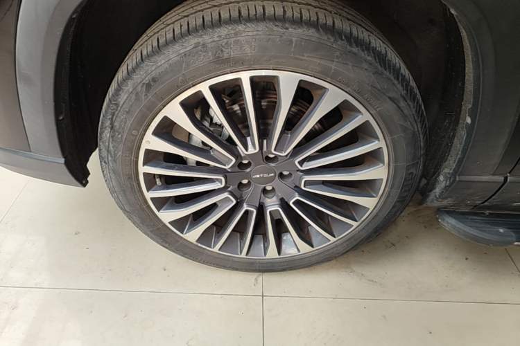 Used JETOUR X90 2022 Zilong 2.0T DCT Changsheng Edition 5-seater Left Front Wheel Hub