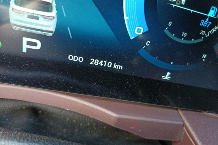 Used JETOUR X90 2022 Zilong 2.0T DCT Changsheng Edition 7-Seater Odometer Close Up