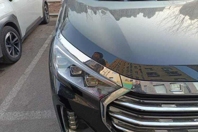 Used JETOUR X90 2022 Zilong 2.0T DCT Changsheng Edition 7-Seater Right Front Headlight