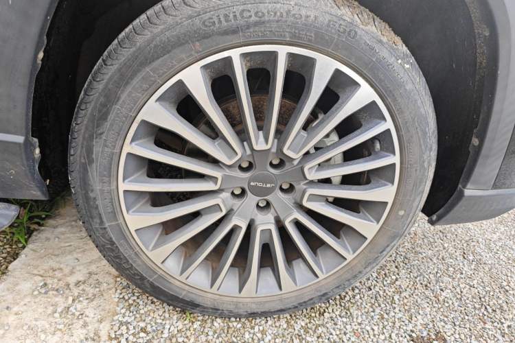 Used JETOUR X90 2022 Zilong 2.0T DCT Tiger威 Edition 5-seater Right Front Wheel Hub