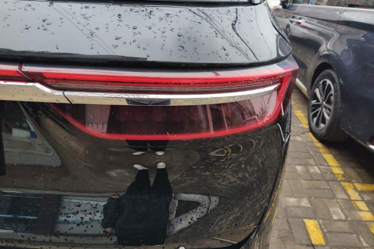 Used JETOUR X90 2022 Zilong 2.0T DCT Changsheng Edition 5-seater Right Rear Taillight