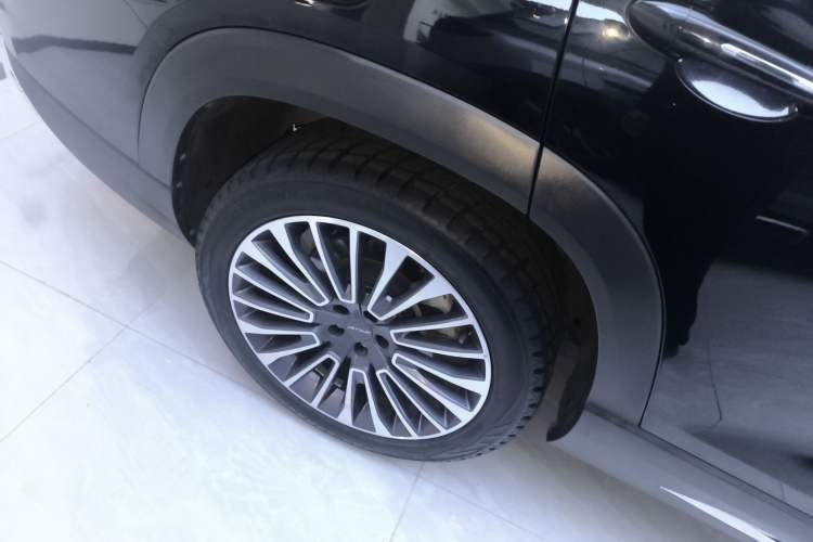 Used JETOUR X90 2022 Zilong 2.0T DCT Changsheng Edition 5-seater Right Rear Wheel Hub
