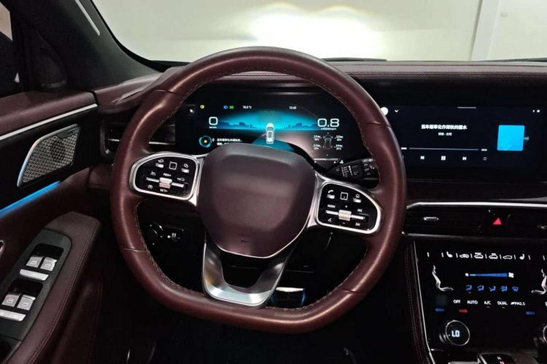 Used JETOUR X90 2022 Zilong 2.0T DCT Changsheng Edition 7-Seater Steering Wheel