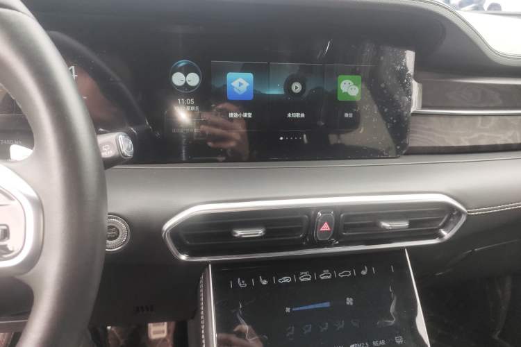Used JETOUR X90 2022 Zilong 2.0T DCT Wushen Edition 7-Seater Audio And AC Panel