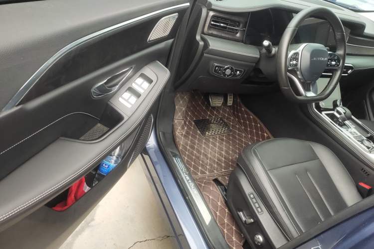 Used JETOUR X90 2022 Zilong 2.0T DCT Wushen Edition 7-Seater Driver Seat