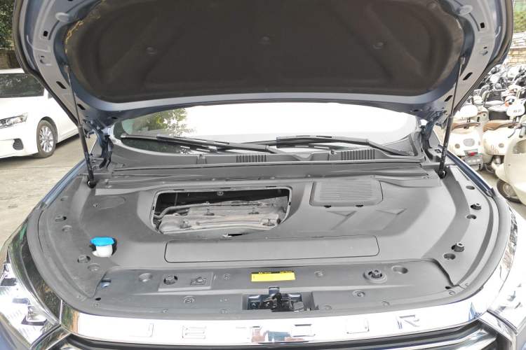 Used JETOUR X90 2022 Zilong 2.0T DCT Changsheng Edition 7-Seater Engine Bay