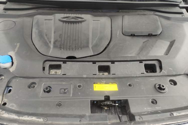 Used JETOUR X90 2022 Zilong 2.0T DCT Wushen Edition 7-Seater Engine Bay