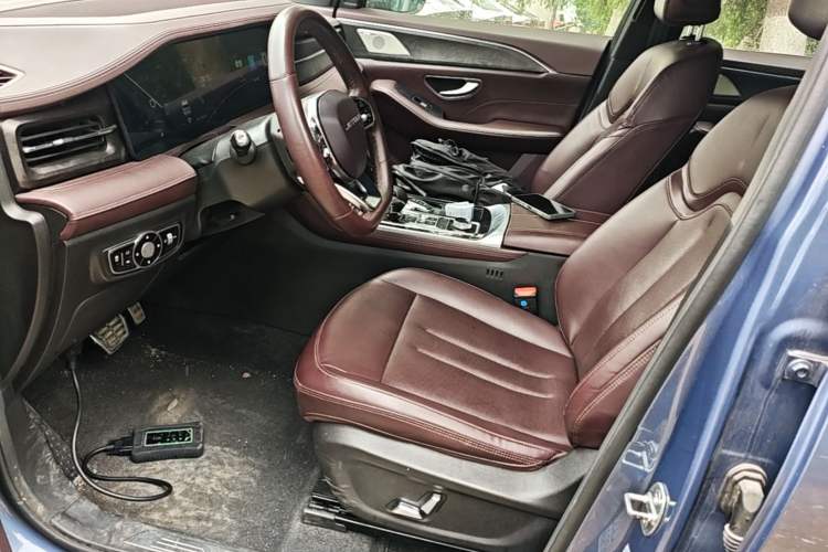 Used JETOUR X90 2022 Zilong 2.0T DCT Changsheng Edition 7-Seater Left Front Seat