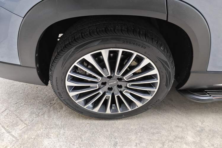 Used JETOUR X90 2022 Zilong 2.0T DCT Changsheng Edition 7-Seater Right Rear Wheel Hub