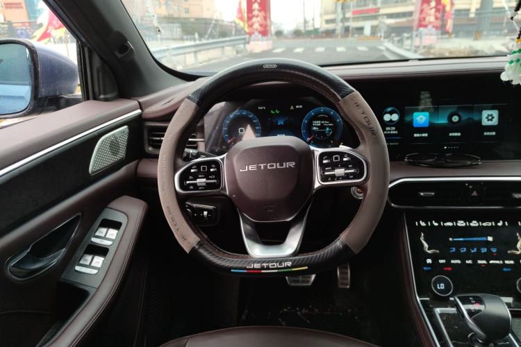 Used JETOUR X90 2022 Zilong 2.0T DCT Wushen Edition 7-Seater Steering Wheel
