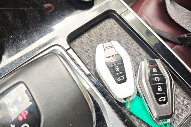Used JETOUR X90 2022 Zilong 2.0T DCT Changsheng Edition 7-Seater Vehicle Key