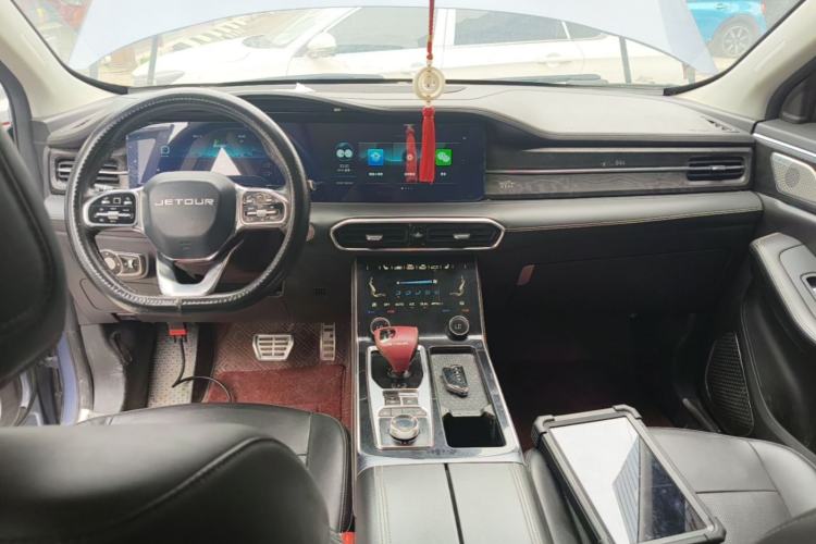 Used JETOUR X90 2022 Zilong 2.0T DCT Changsheng Edition 5-seater Center Console