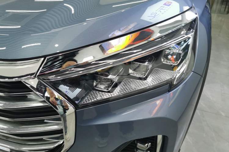 Used JETOUR X90 2022 Zilong 2.0T DCT Wushen Edition 7-Seater Left Front Headlight