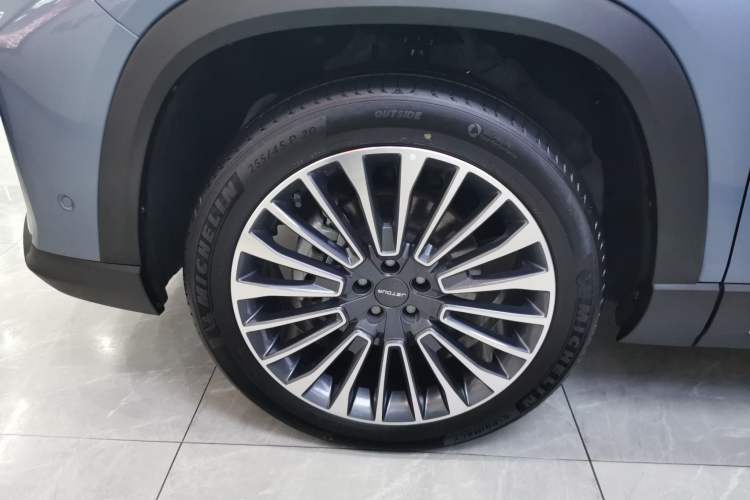 Used JETOUR X90 2022 Zilong 2.0T DCT Wushen Edition 7-Seater Left Front Wheel Hub