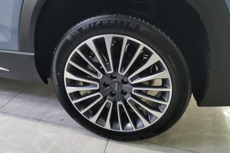 Used JETOUR X90 2022 Zilong 2.0T DCT Wushen Edition 7-Seater Left Rear Wheel Hub