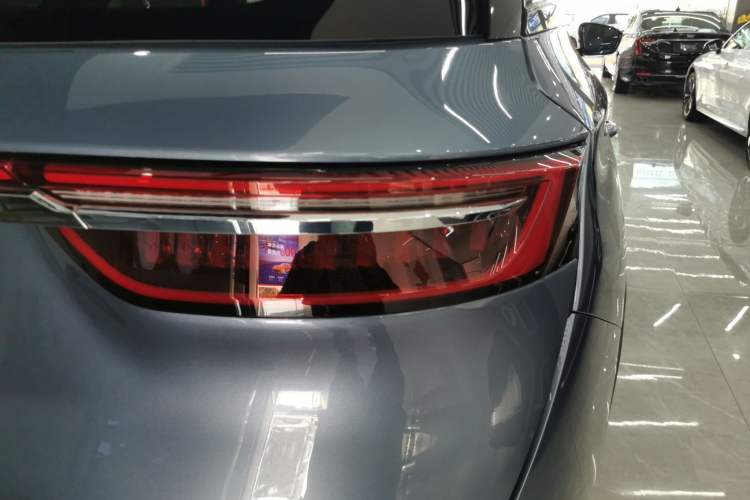 Used JETOUR X90 2022 Zilong 2.0T DCT Wushen Edition 7-Seater Right Rear Taillight