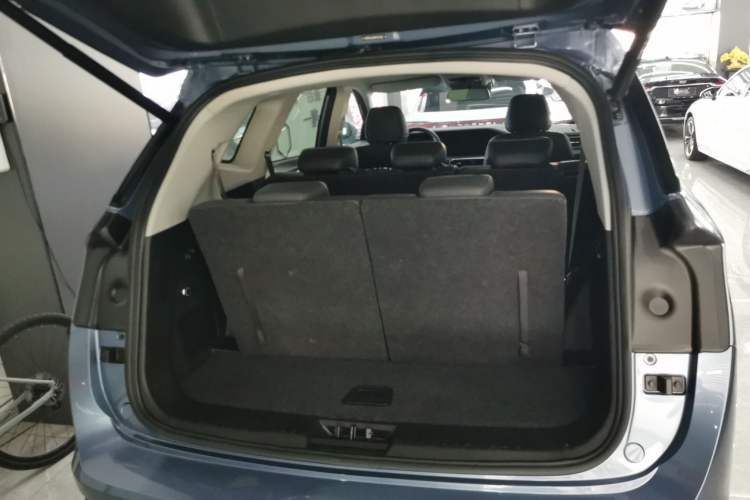 Used JETOUR X90 2022 Zilong 2.0T DCT Wushen Edition 7-Seater Trunk