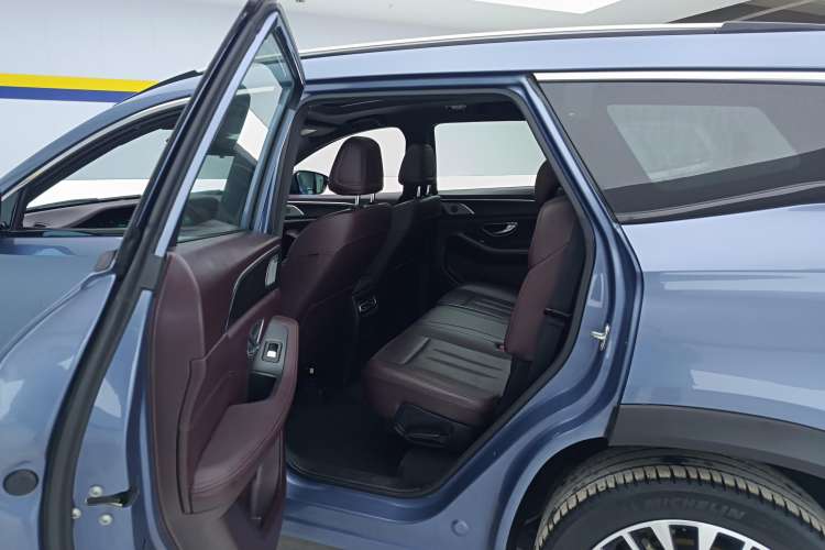 Used JETOUR X90 2022 Zilong 2.0T DCT Changsheng Edition 6-Seater Right Rear Seat