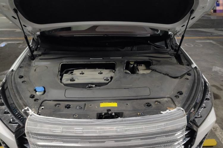 Used JETOUR X90 2022 Zilong 2.0T DCT Changsheng Edition 5-seater Engine Bay