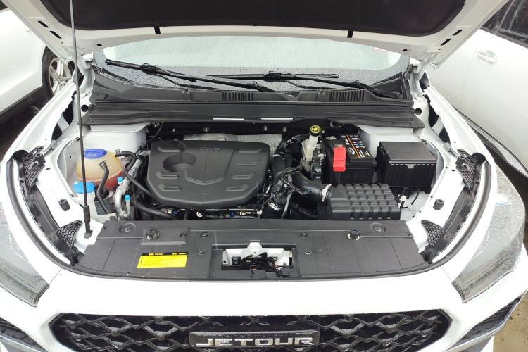 Used JETOUR X90 2022 1.5T Manual Shadow Comfort Edition 7 Seats Engine Bay