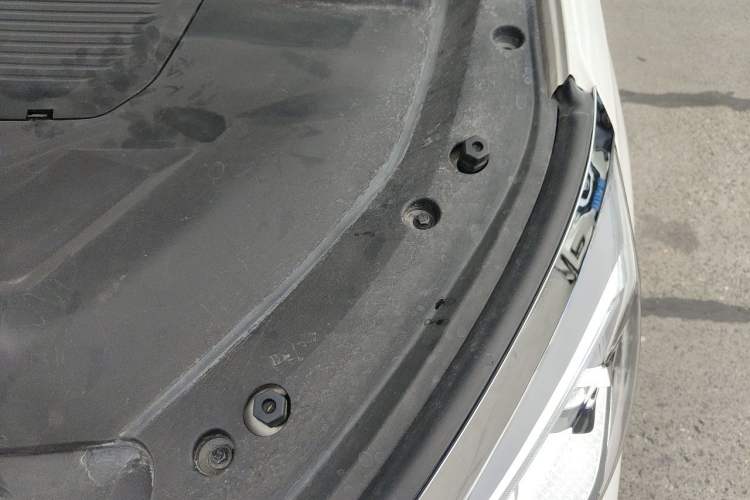 Used JETOUR X90 2022 Zilong 2.0T DCT Changsheng Edition 7-Seater Engine Bay Left