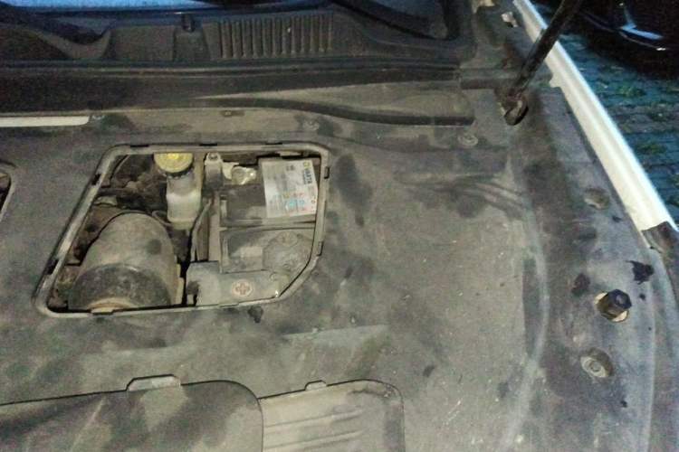 Used JETOUR X90 2022 Zilong 2.0T DCT Changsheng Edition 5-seater Engine Bay Left