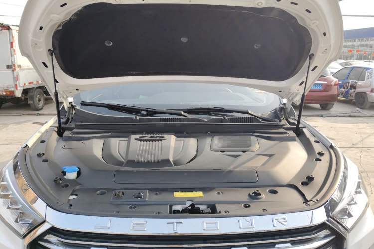 Used JETOUR X90 2022 Zilong 2.0T DCT Changsheng Edition 7-Seater Engine Bay