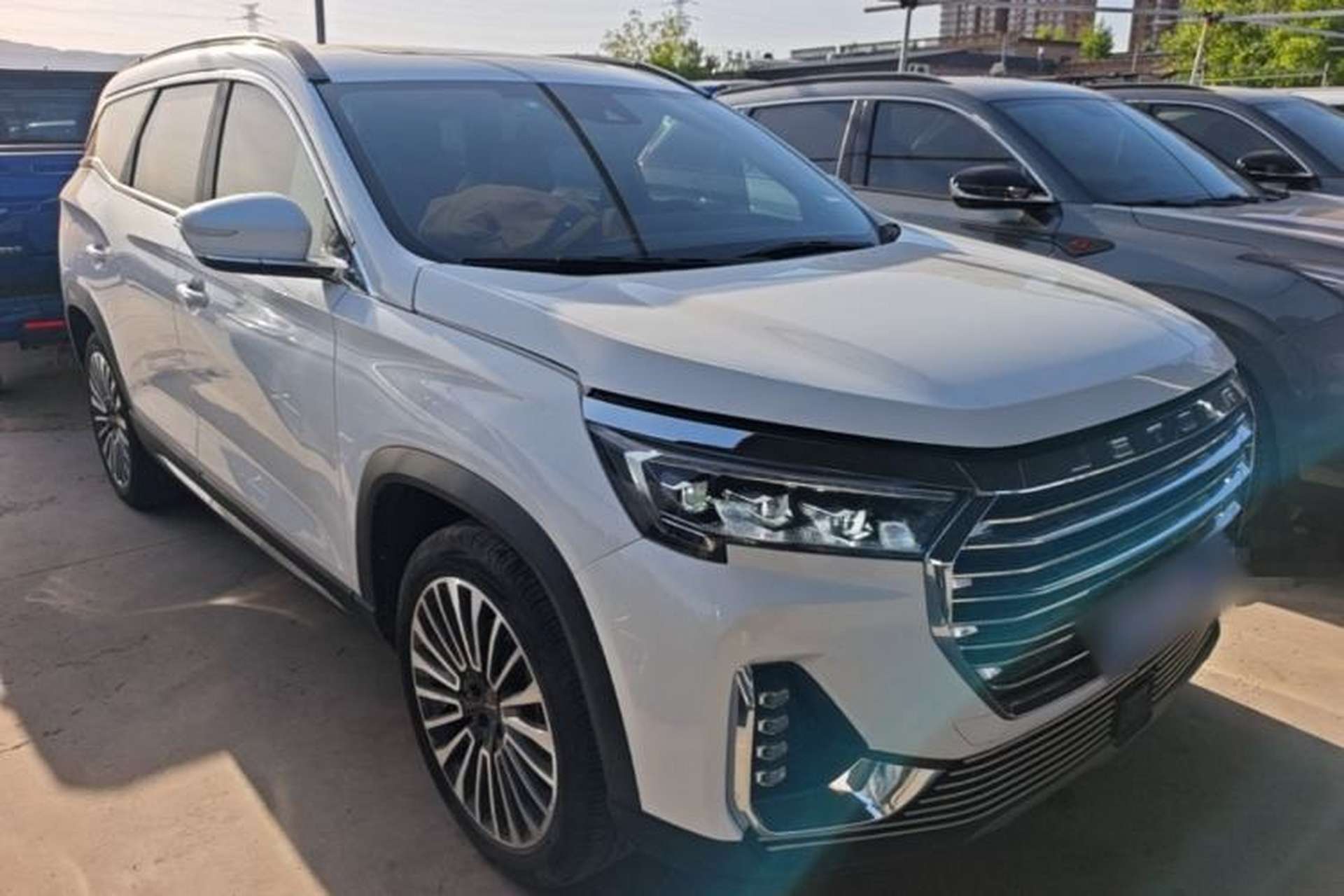 Used JETOUR X90 2022 Zilong 2.0T DCT Changsheng Edition 7-Seater Exterior 1
