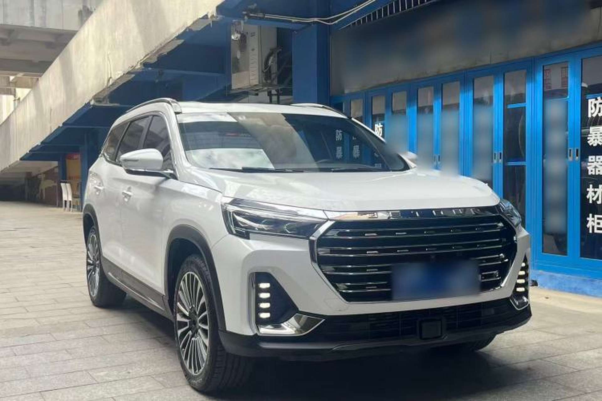 Used JETOUR X90 2022 Zilong 2.0T DCT Changsheng Edition 7-Seater Exterior 2