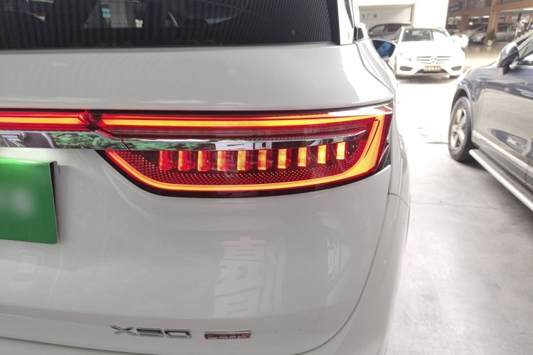 Used JETOUR X90 2022 Zilong 2.0T DCT Tiger威 Edition 5-seater Exterior 3