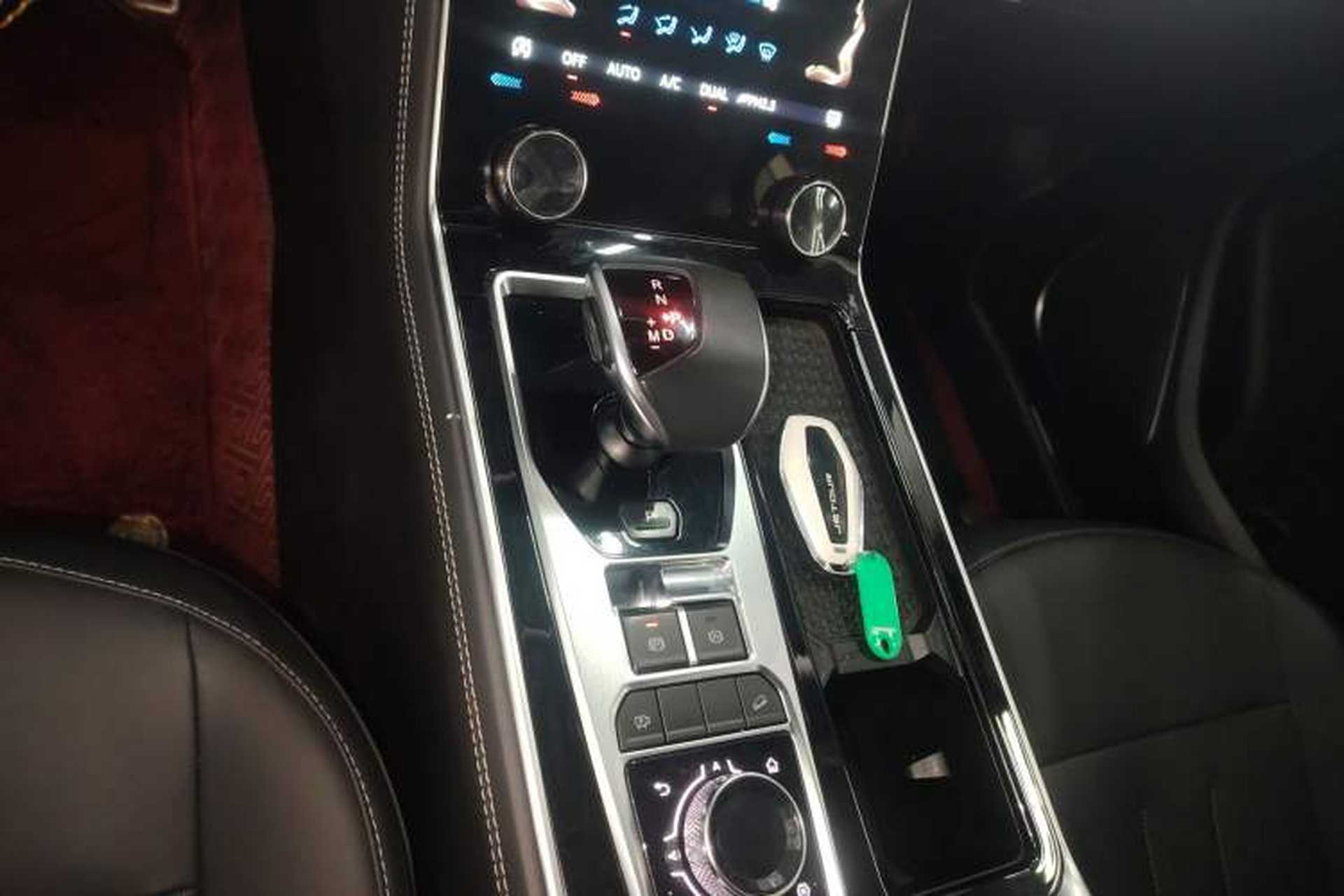Used JETOUR X90 2022 Zilong 2.0T DCT Changsheng Edition 7-Seater Gear Lever