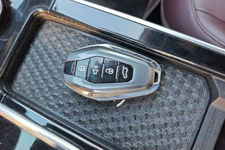 Used JETOUR X90 2022 Zilong 2.0T DCT Changsheng Edition 7-Seater Interior 1
