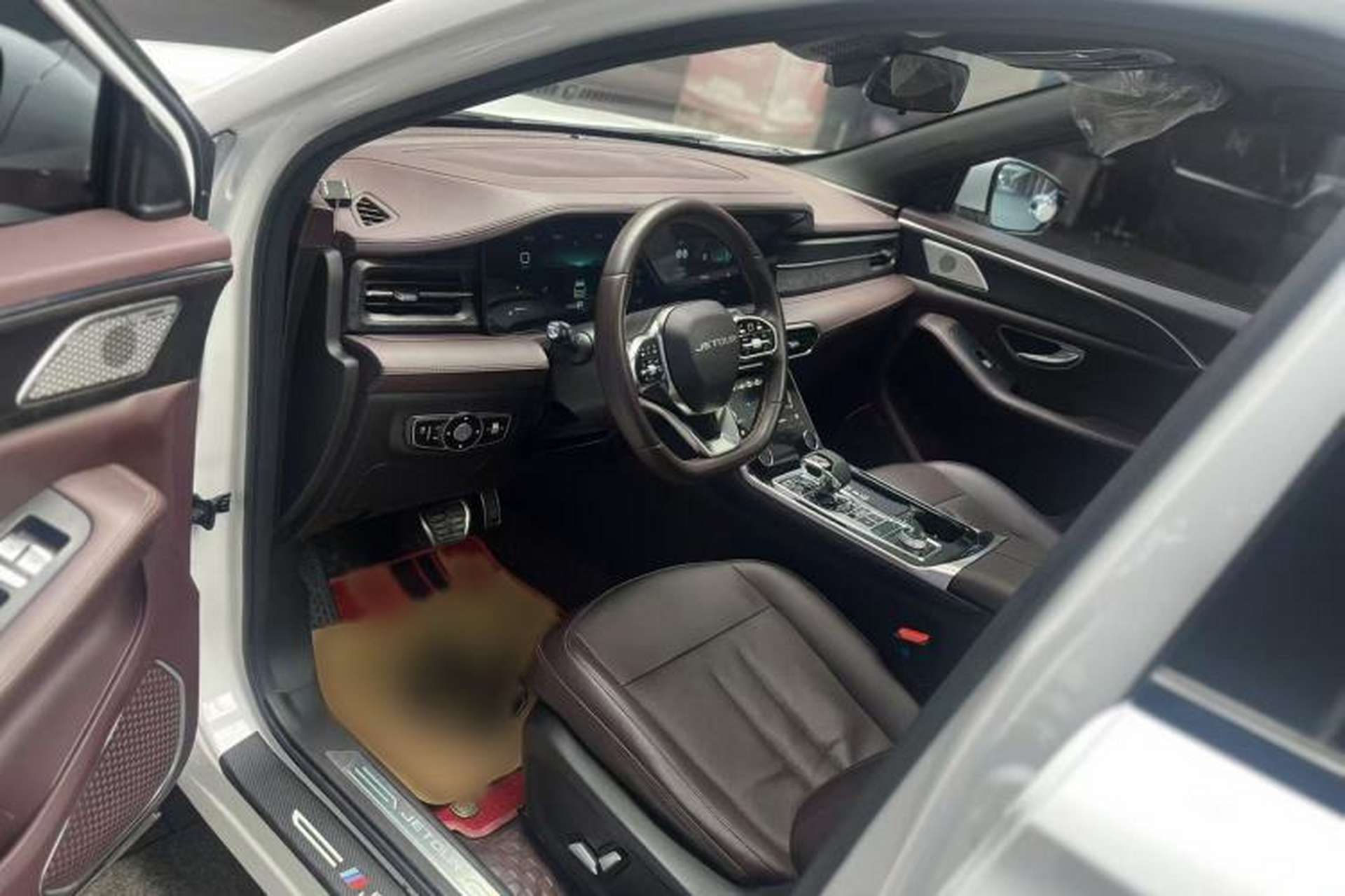 Used JETOUR X90 2022 Zilong 2.0T DCT Changsheng Edition 7-Seater Interior 2