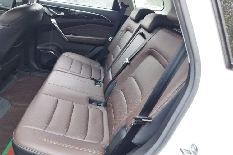 Used JETOUR X90 2022 1.5T Manual Shadow Comfort Edition 7 Seats Interior 4