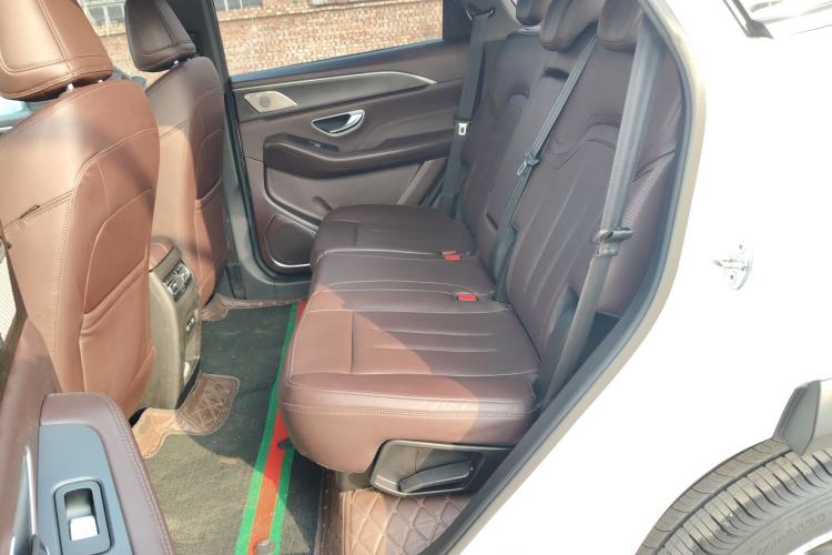 Used JETOUR X90 2022 Zilong 2.0T DCT Changsheng Edition 7-Seater Interior 4