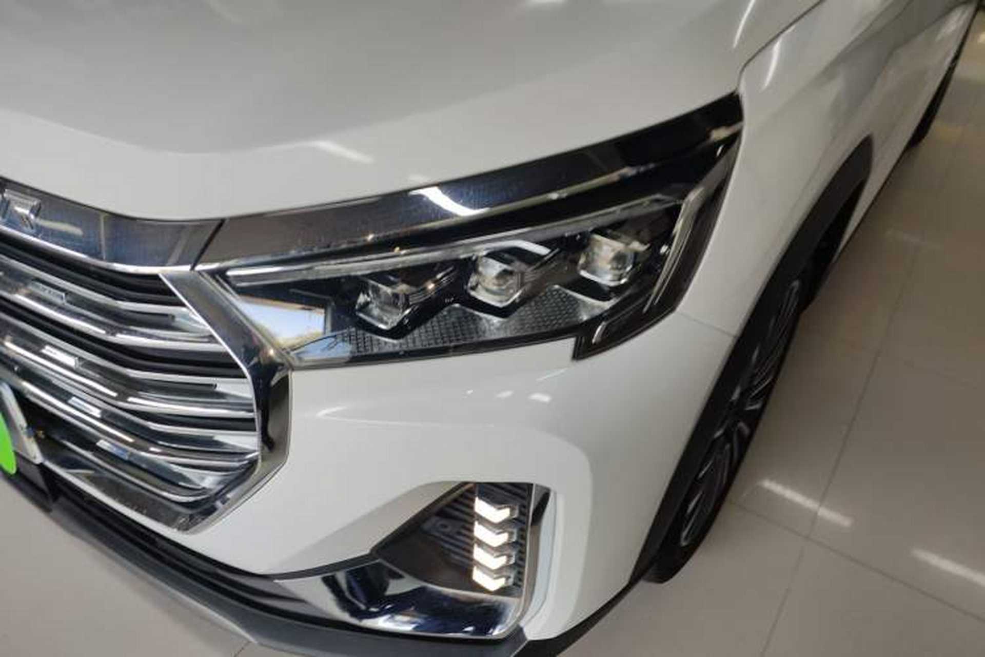 Used JETOUR X90 2022 Zilong 2.0T DCT Changsheng Edition 7-Seater Left Front Headlight