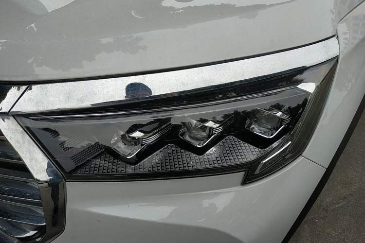 Used JETOUR X90 2022 Zilong 2.0T DCT Tiger威 Edition 7 Seats Left Front Headlight